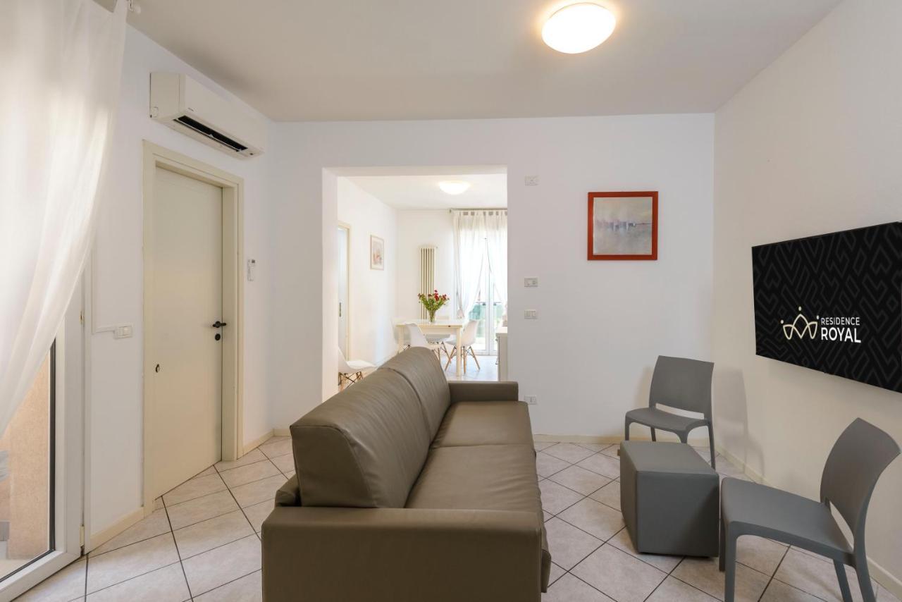 רימיני Residence Royal מראה חיצוני תמונה