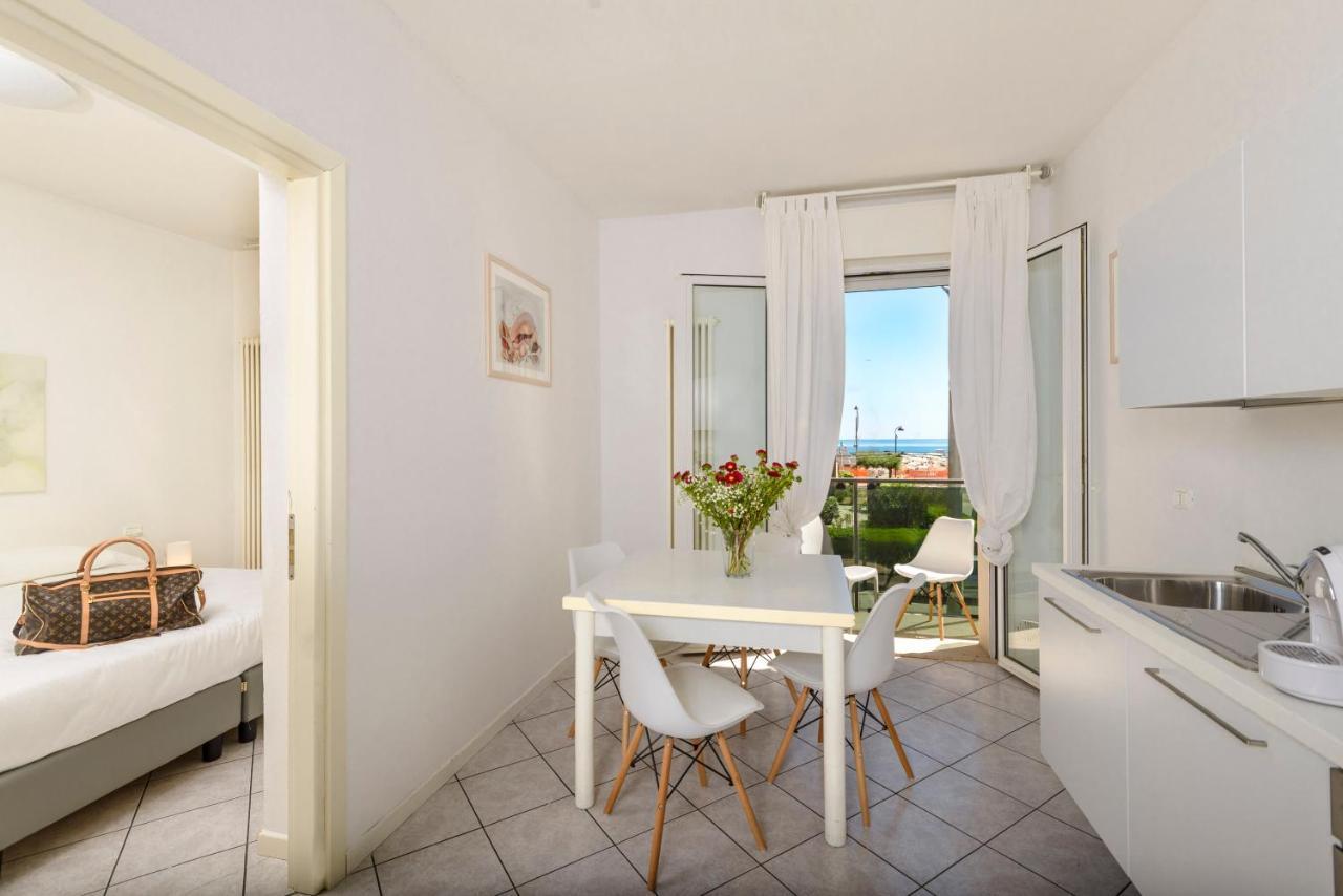 רימיני Residence Royal מראה חיצוני תמונה